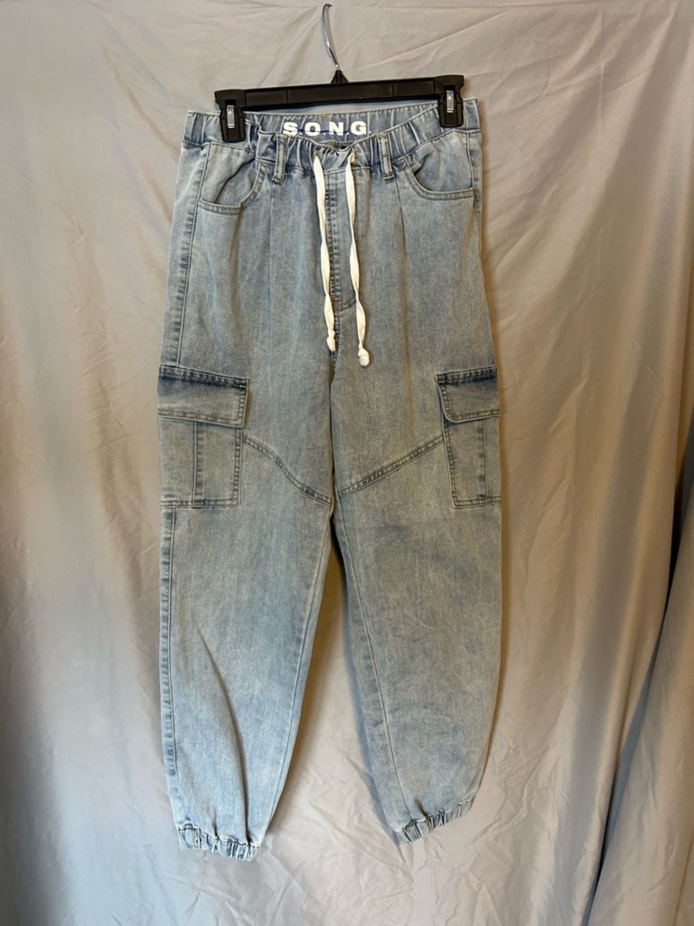 S.O.N.G Light washed Jogger Jeans small 5/27 Scrunch at Ankles Drawstring